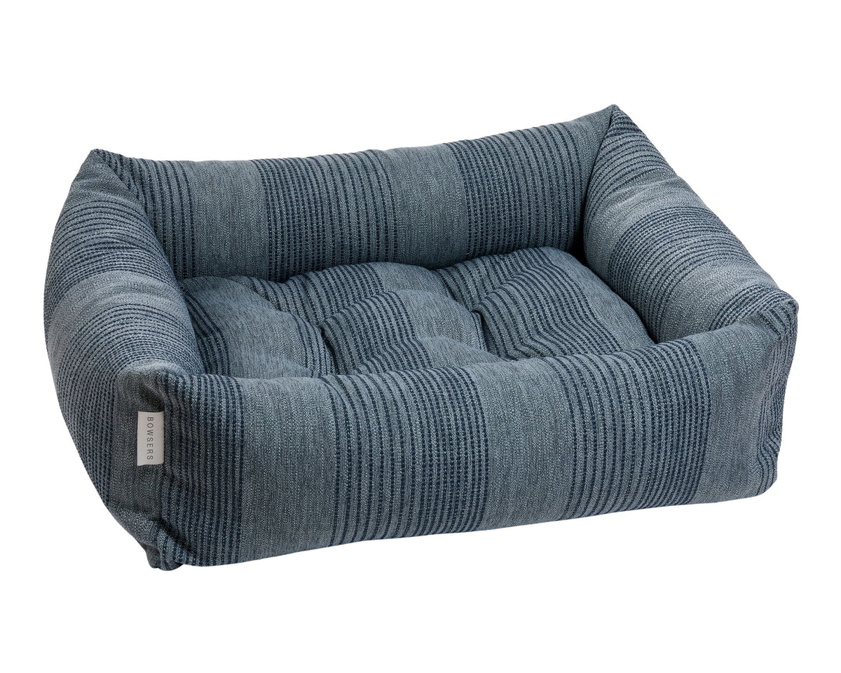 The Franklin cushioned dog bed in Coastal Blue.