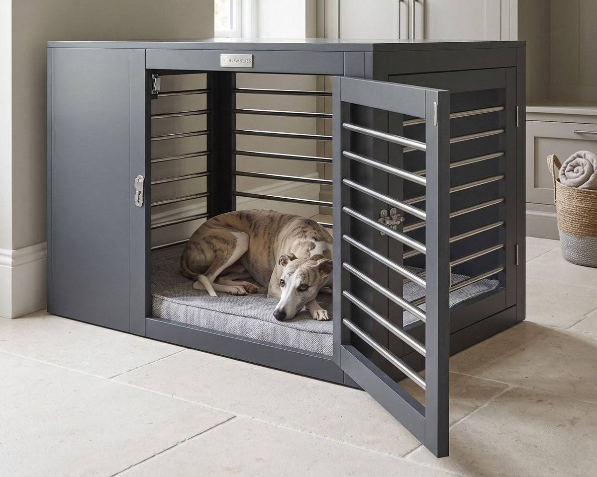 Moderno Crate with Whippet