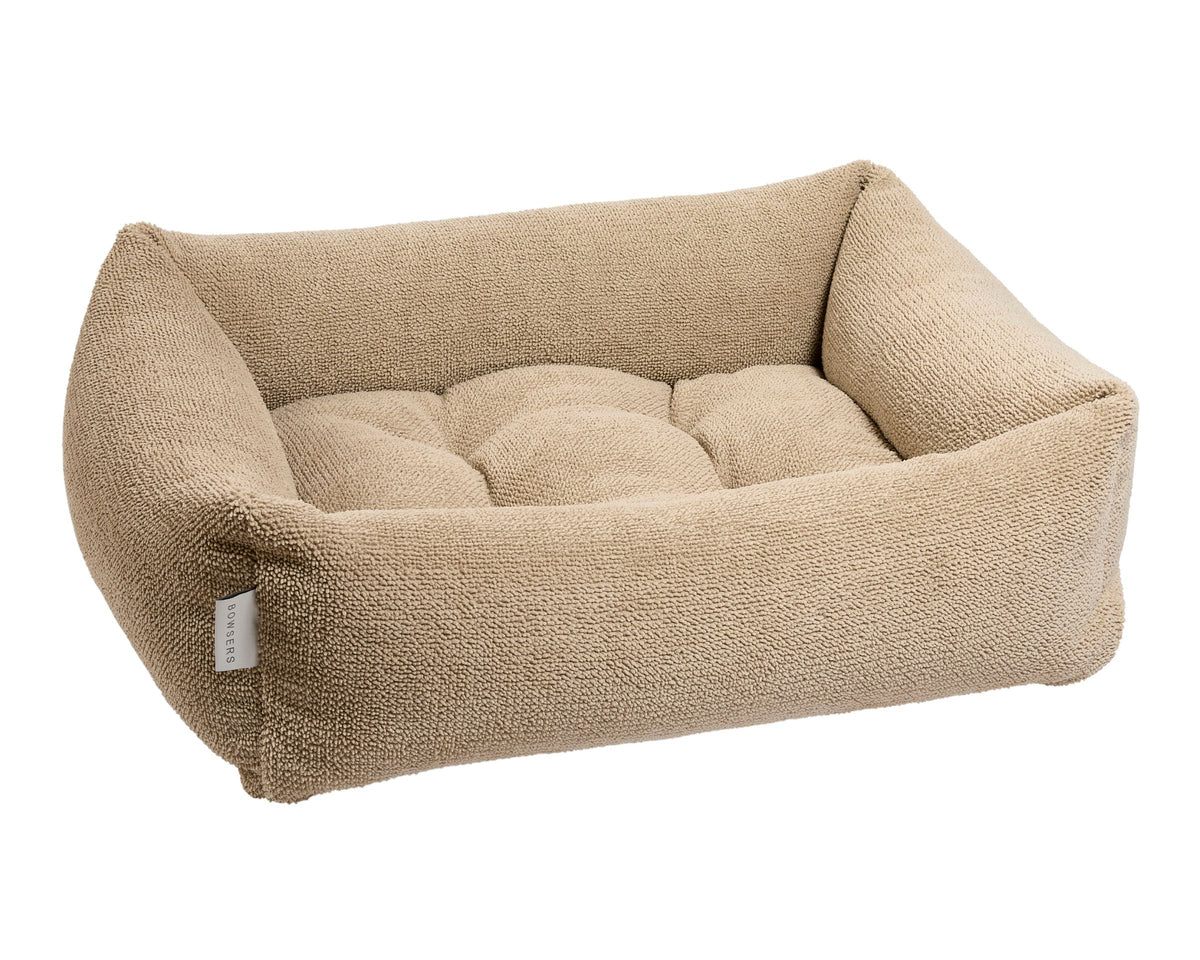 The Franklin cushioned dog bed in Oatmeal.