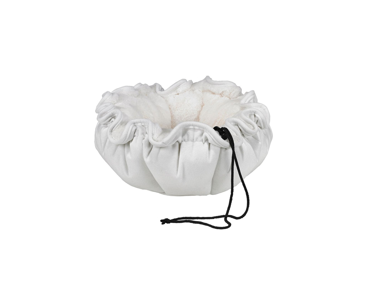 Buttercup in Winter White