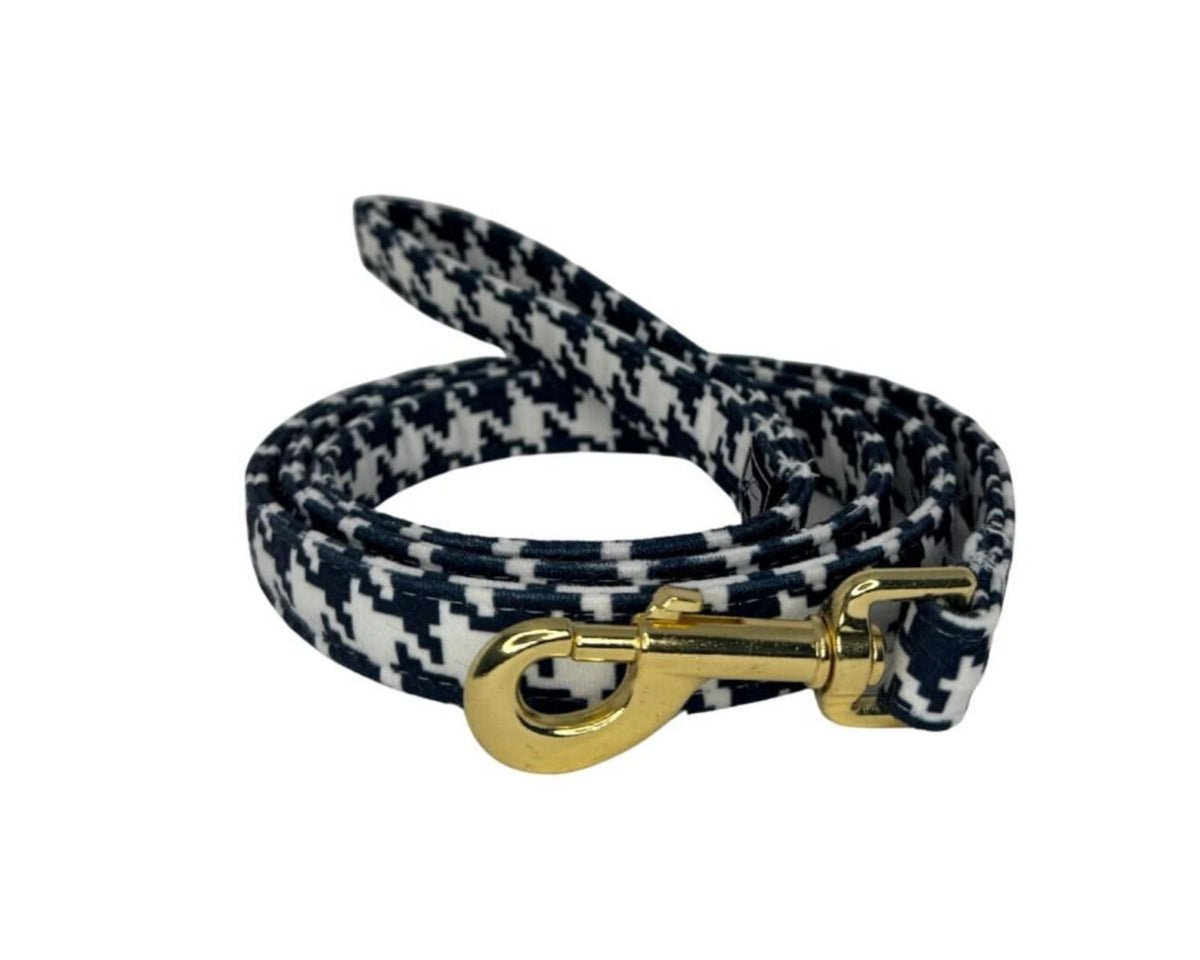 Designer Leash in Marine Check