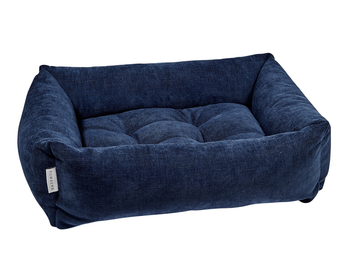 The Franklin cushioned dog bed in True Navy.