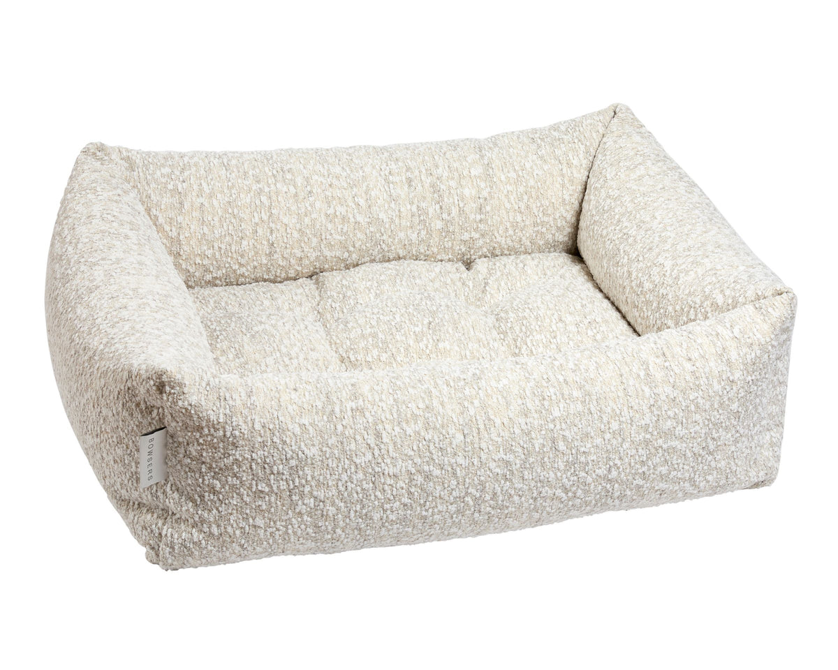 The Franklin cushioned dog bed in White Pearl.