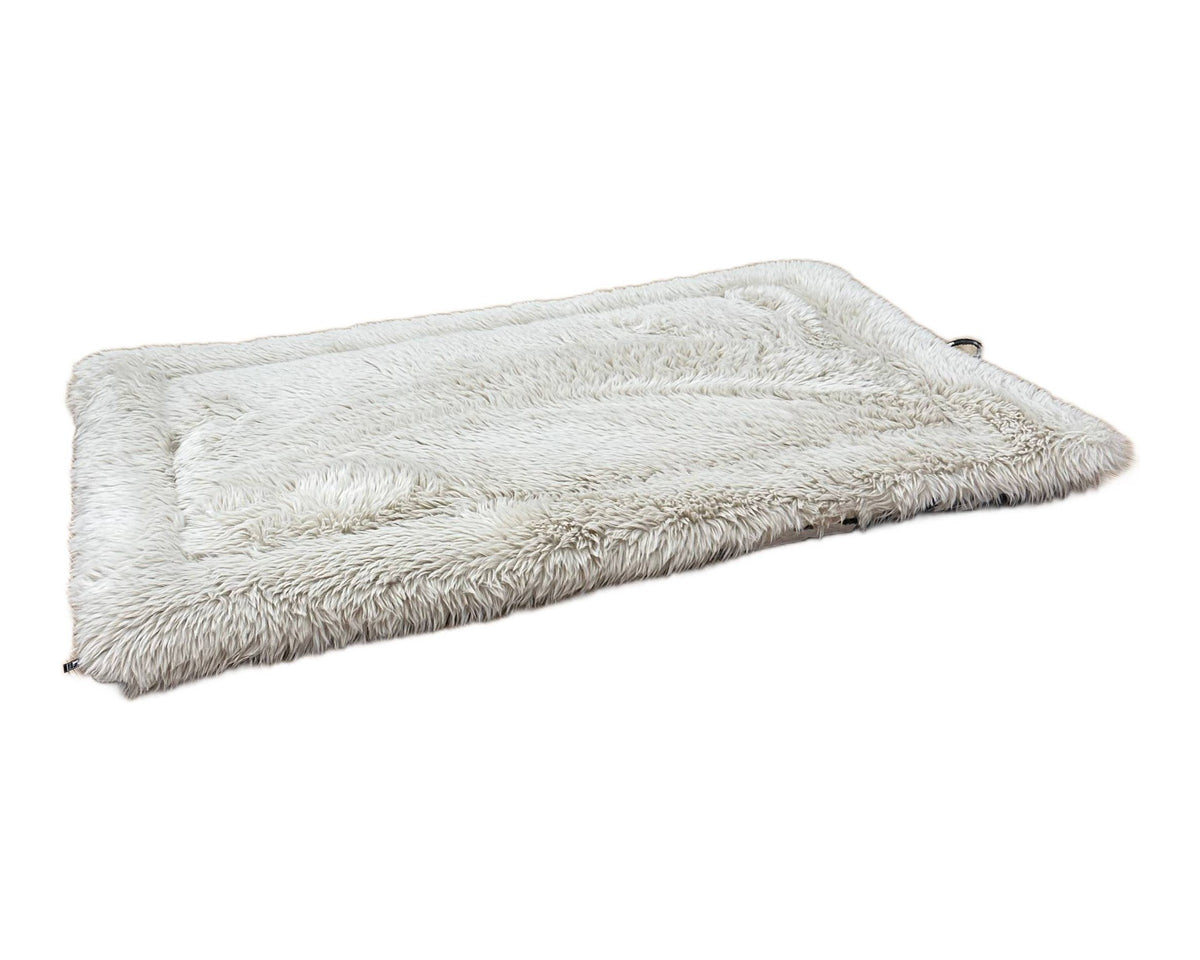 Cosmopolitan Mat - Faux Fur, reverse side in Fluffernutter